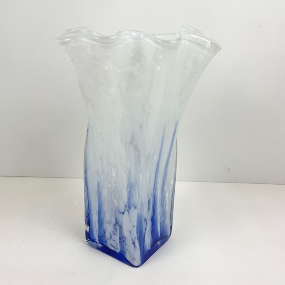 Handkerchief Vase White And Cobalt Blue Splatter Art Glass 9.25” Vase - Picture 15 of 15